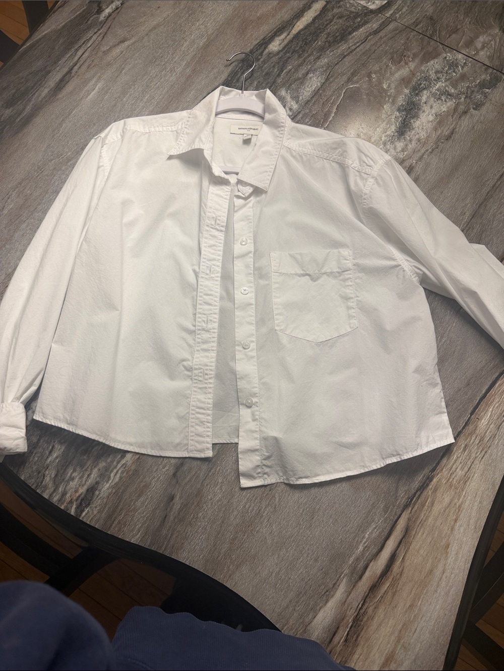 Banana Republic White women crop Casual Button-Down Shirt